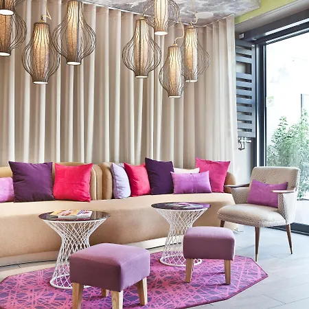 Eiffel Segur Hotel 3*