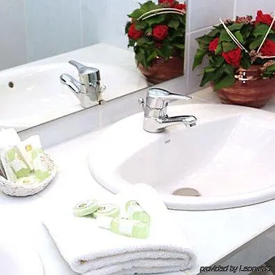 Hotel Eiffel Segur 3*