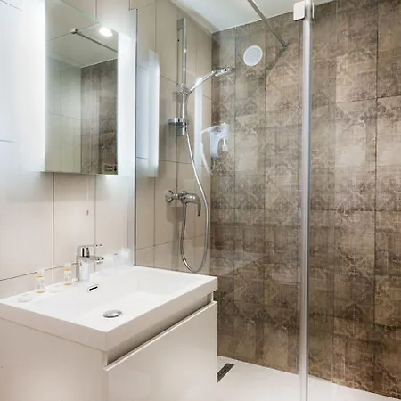 Eiffel Segur 3* Parigi