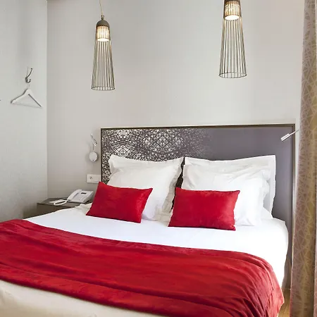 Eiffel Segur 3*