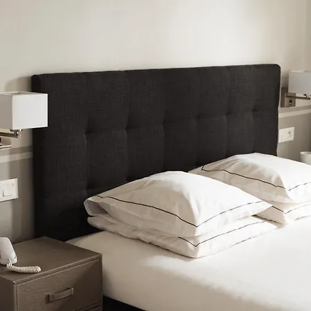 Hotel Eiffel Segur Paris