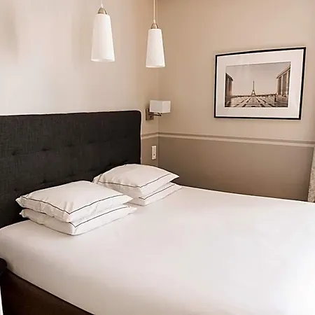 Eiffel Segur 3* Paris