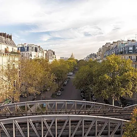 Eiffel Segur 3*