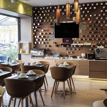 Eiffel Segur Hotel