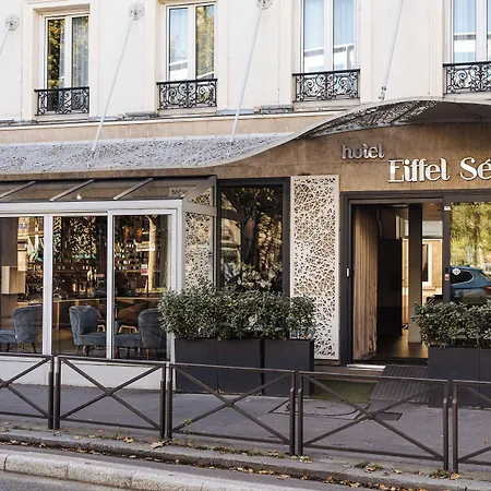 Eiffel Segur Hotel 3*