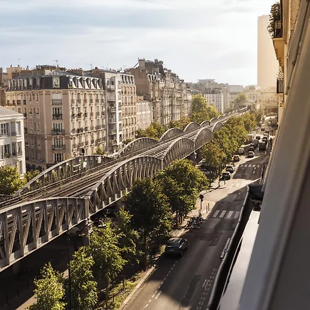 Eiffel Segur 3* Parijs