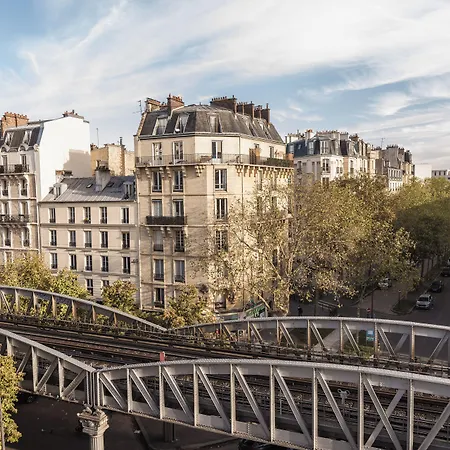 Eiffel Segur Hotel París