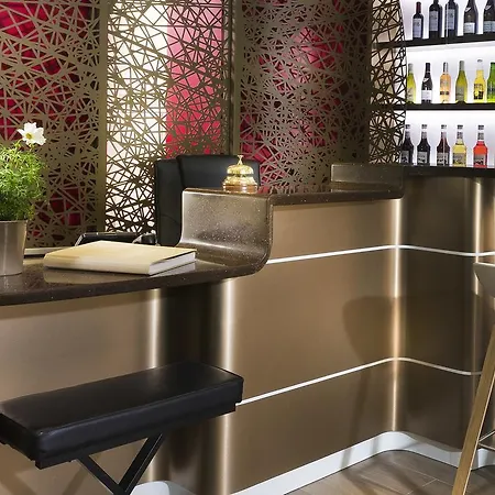 Hotel Eiffel Segur 3*