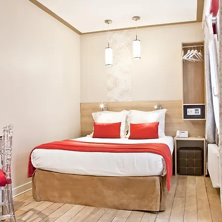 Eiffel Segur Hotel 3*