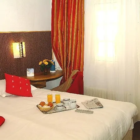 Eiffel Segur Hotel