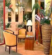 Hotel Eiffel Segur 3*
