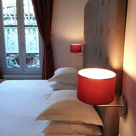 Hotel Eiffel Segur París