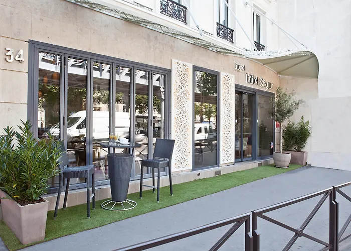 Eiffel Segur 3* Paris