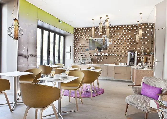 Eiffel Segur 3* Paris