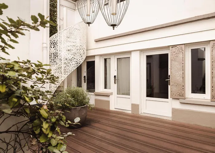 Eiffel Segur Otel Paris