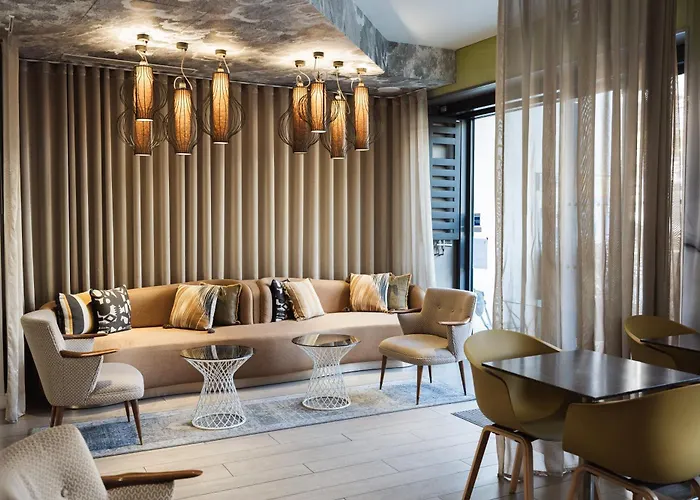 Eiffel Segur Hotel Paris