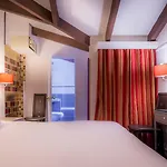 Hotel Eiffel Segur 3*