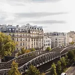 Eiffel Segur 3* Parijs