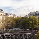 Eiffel Segur Hotel 3*
