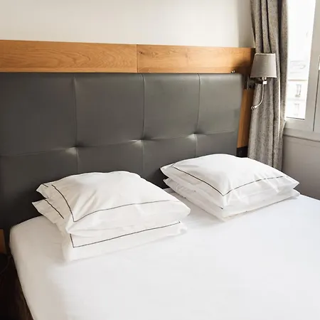 Hotel Eiffel Segur