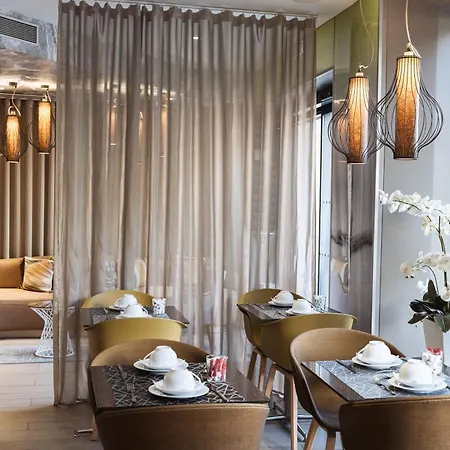 Eiffel Segur Hotel