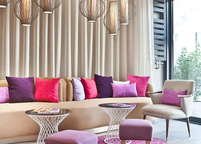 Eiffel Segur Hotel 3*