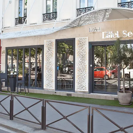 Eiffel Segur Hotel 3*