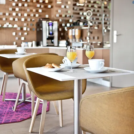 Hotel Eiffel Segur 3*